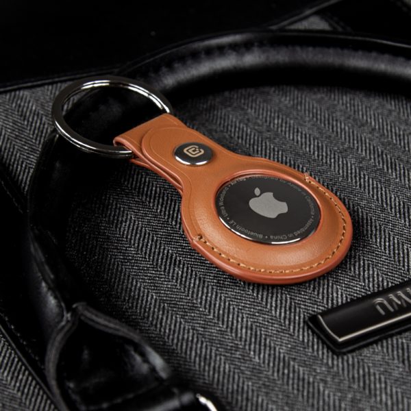 Crong Leather Case with Key Ring – Skórzany brelok do Apple AirTag (brązowy)